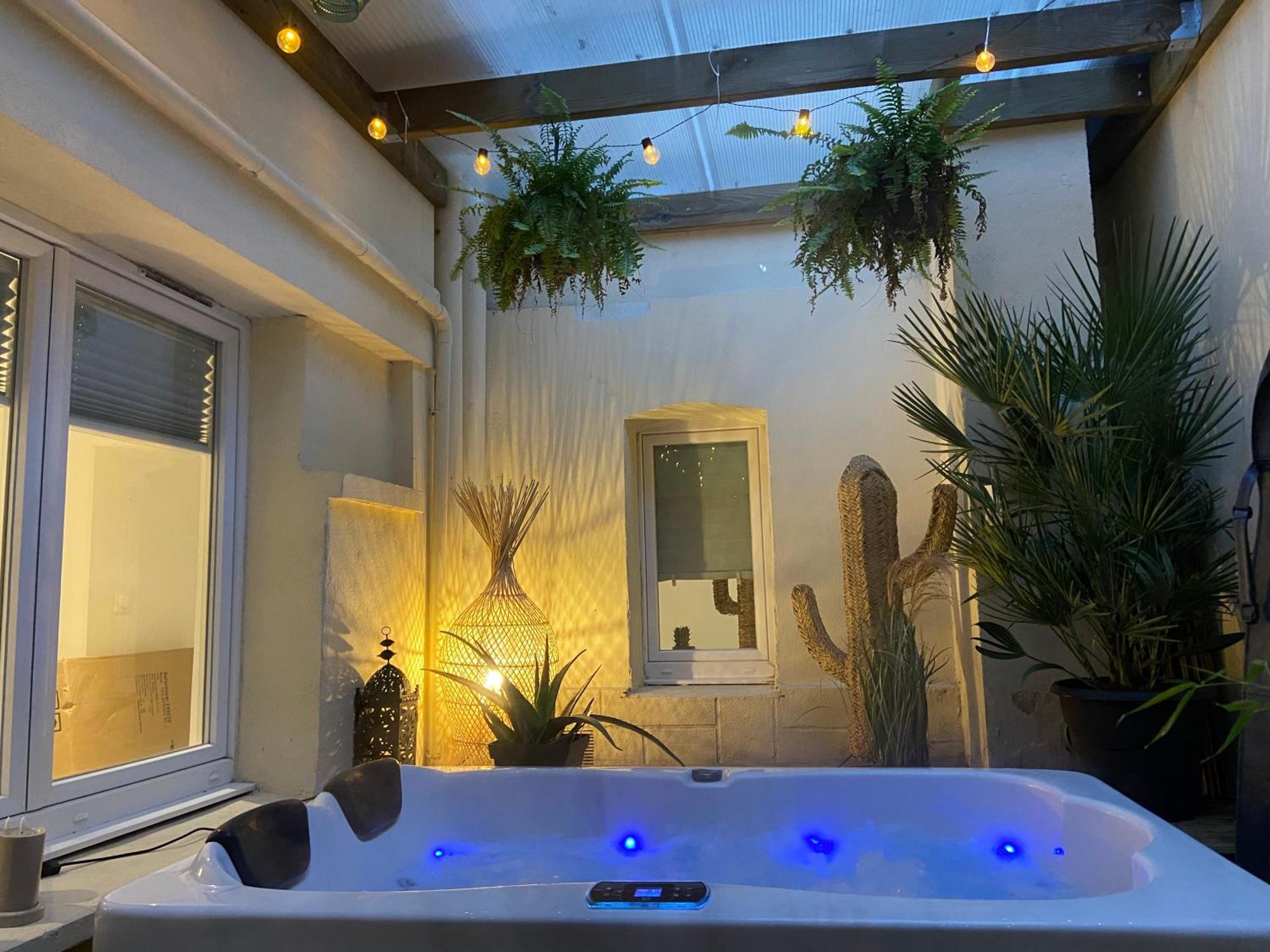Cosyrouen Jacuzzi Parking Gratuit Lägenhet Exteriör bild