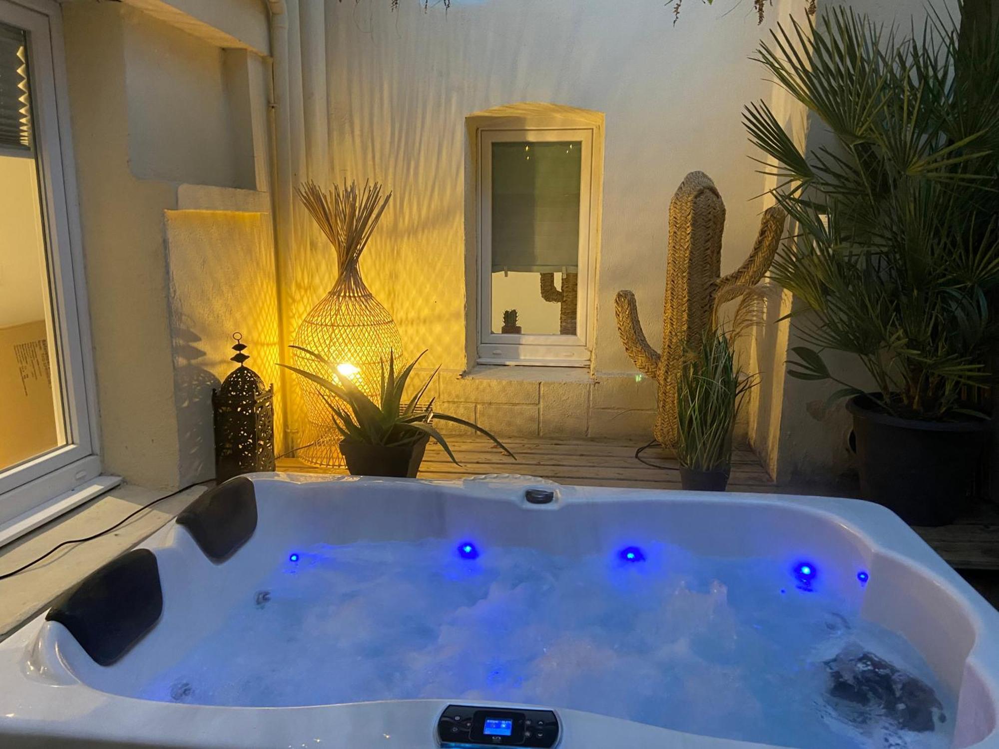 Cosyrouen Jacuzzi Parking Gratuit Lägenhet Exteriör bild